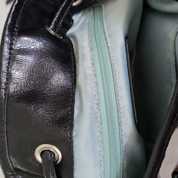 Coach Signature Poppy Drawstring Crossbody Bucket Bag - Black - Picture 8 of 12